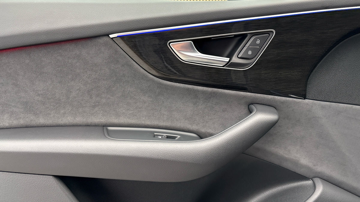 Audi Q8 Image 19