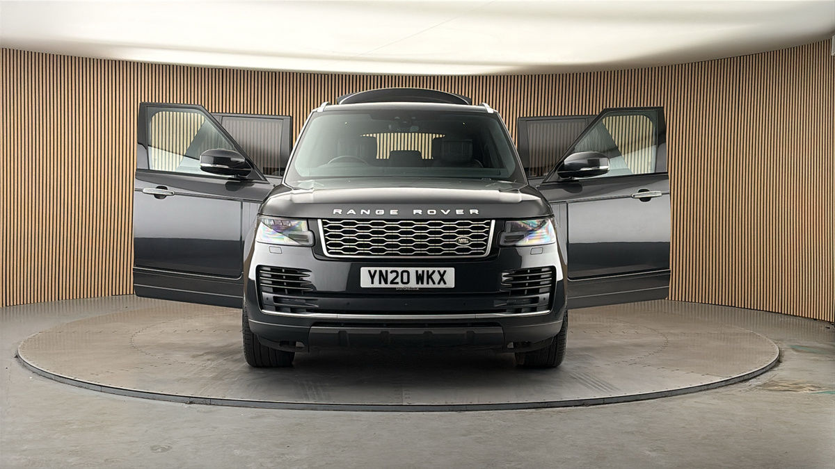 More views of Land Rover Range Rover