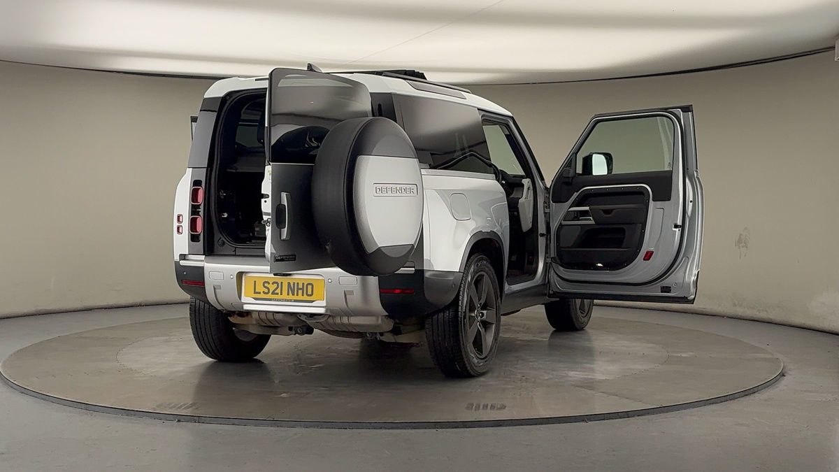 More views of Land Rover Defender 90