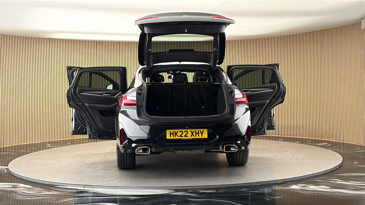 More views of BMW X4
