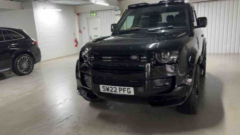 More views of Land Rover Defender 90