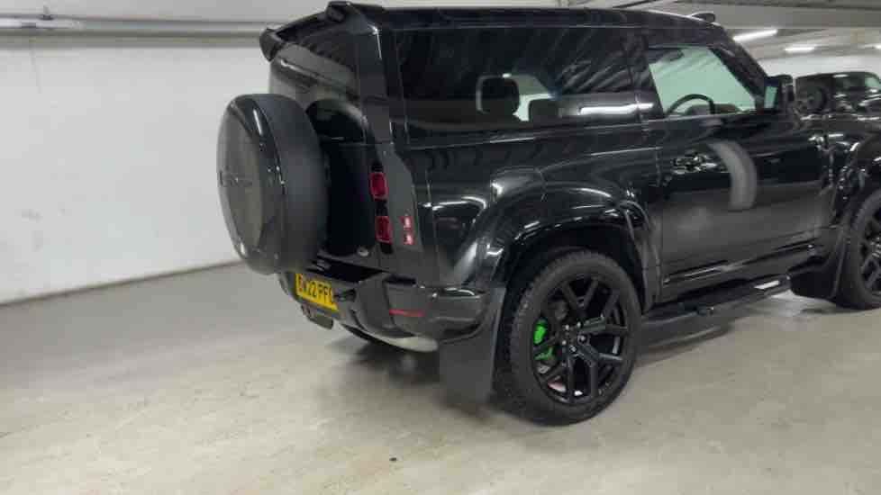 More views of Land Rover Defender 90