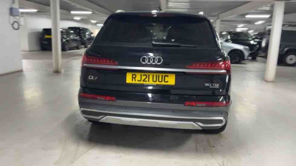 More views of Audi Q7