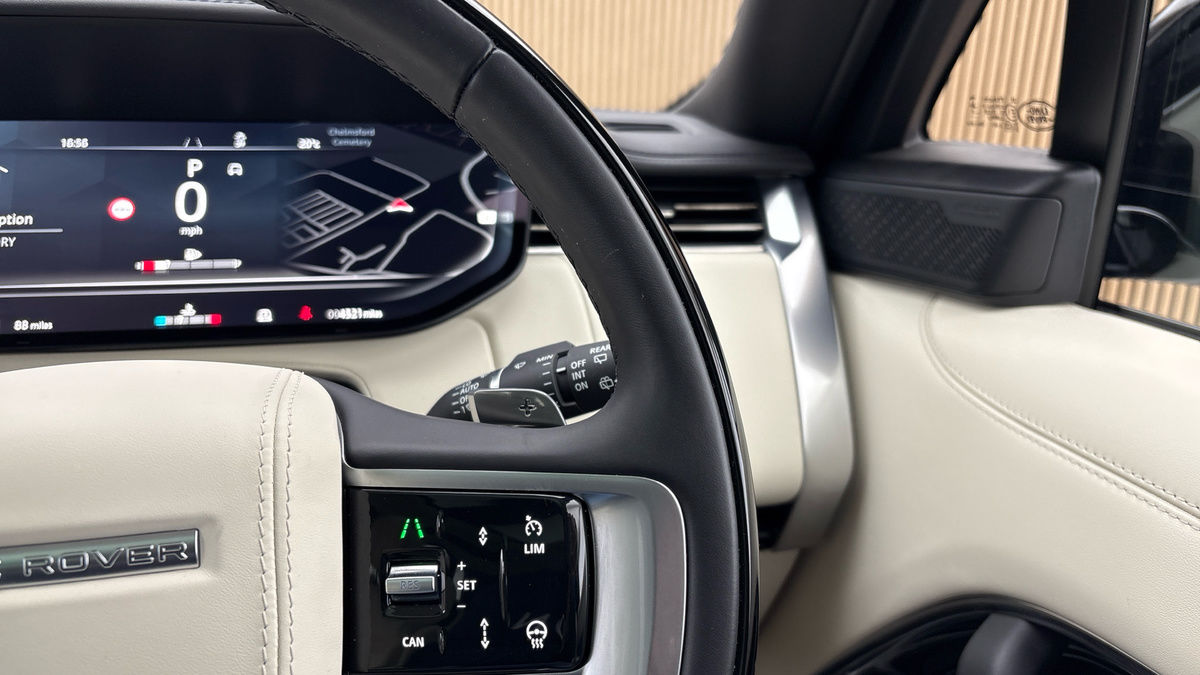 Land Rover Range Rover Image 14
