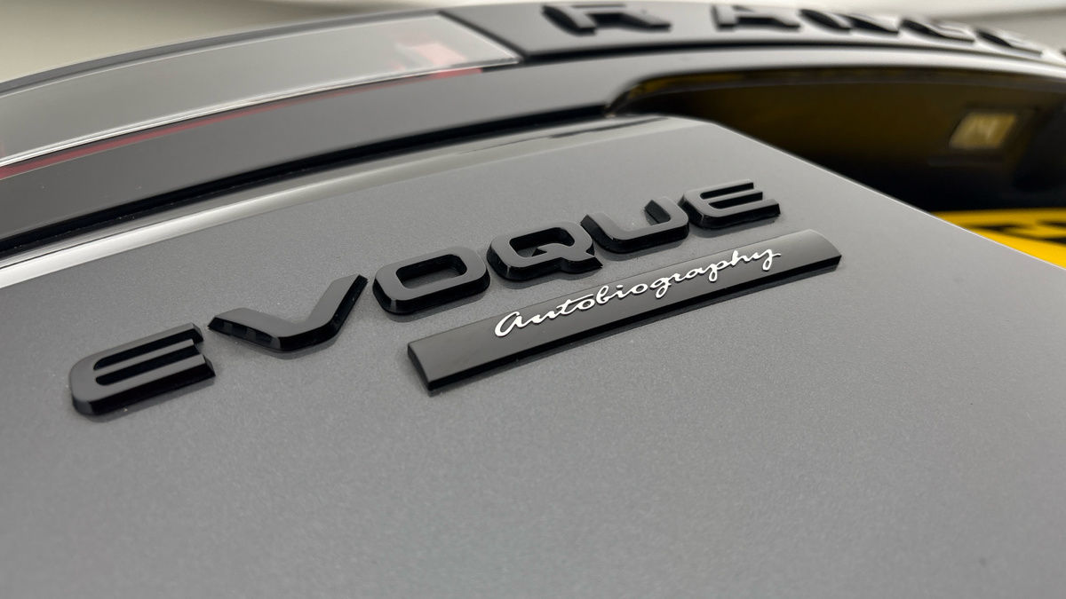 Land Rover Range Rover Evoque Image 25