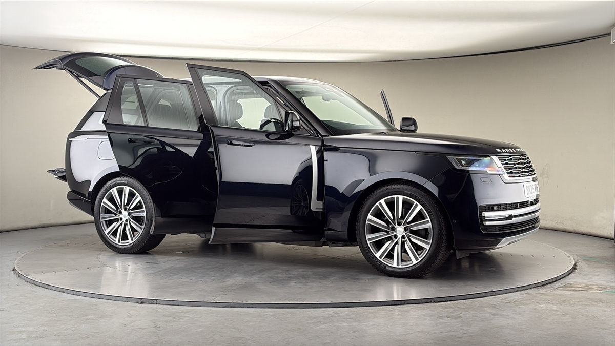 More views of Land Rover Range Rover