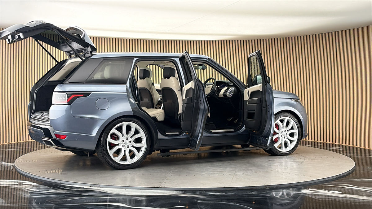 More views of Land Rover Range Rover Sport
