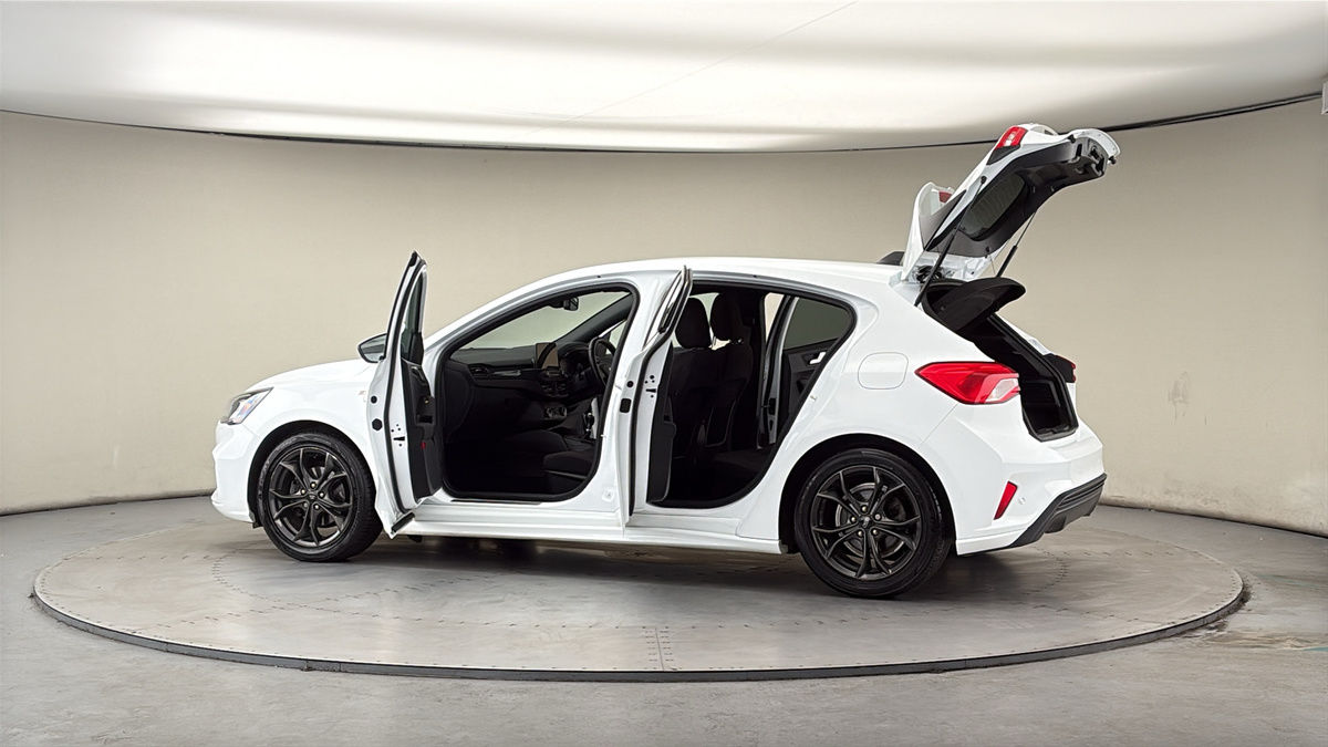 More views of Ford Focus