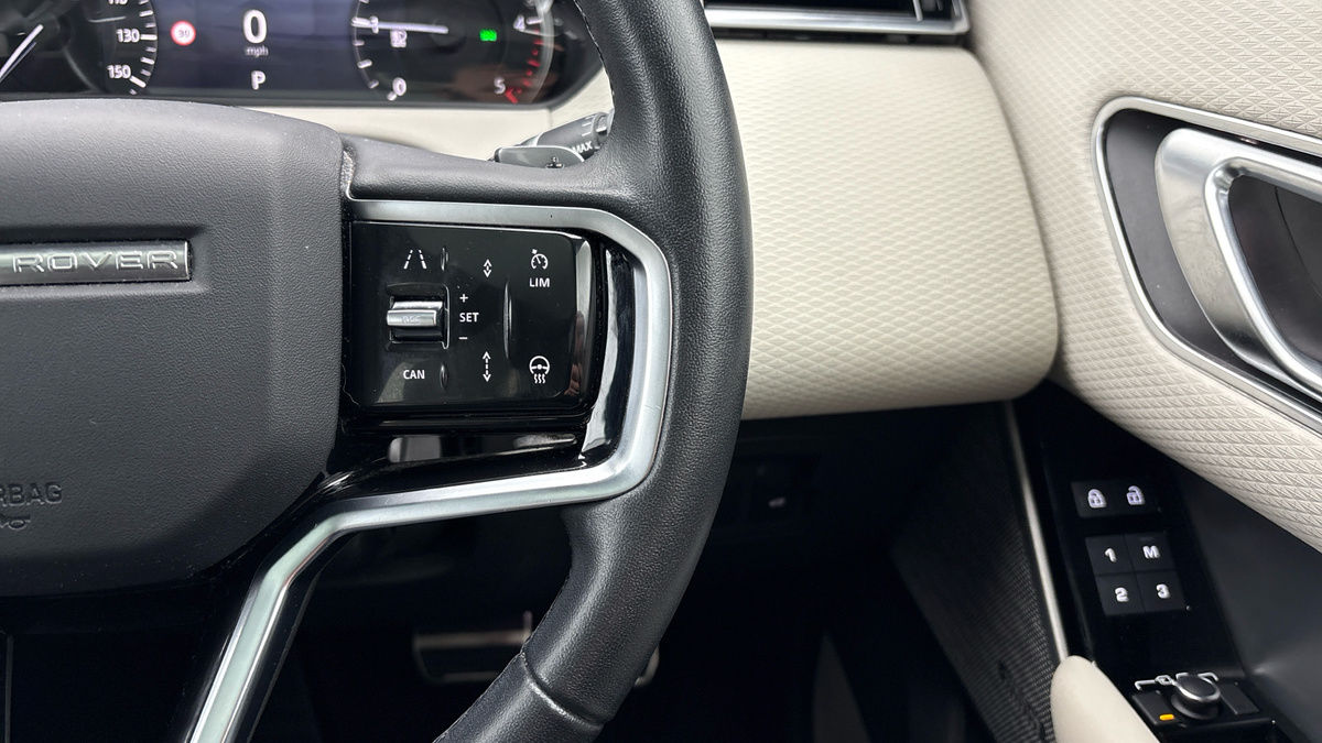 Land Rover Range Rover Velar Image 14