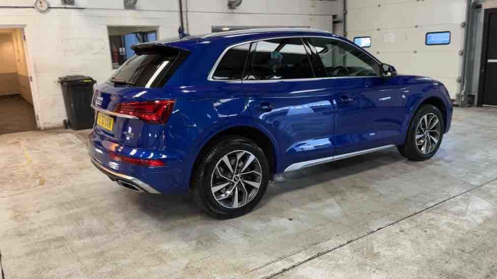 More views of Audi Q5
