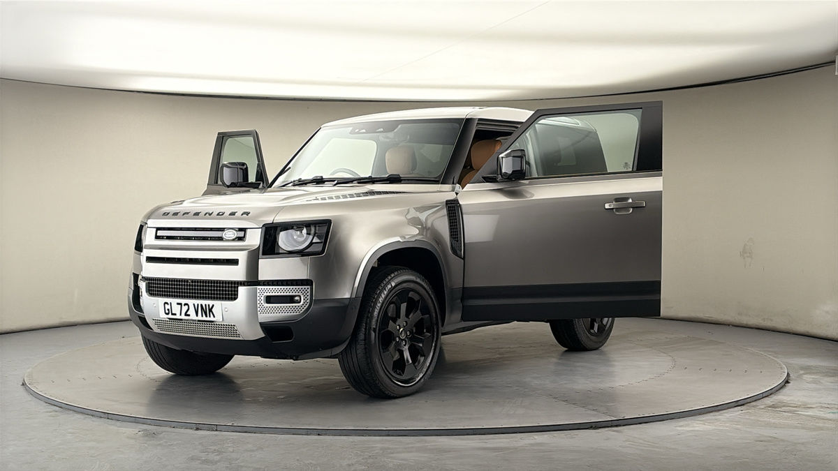 More views of Land Rover Defender 90