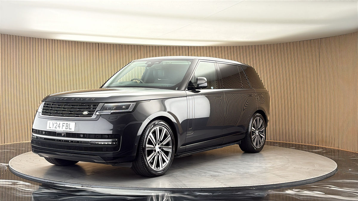 More views of Land Rover Range Rover