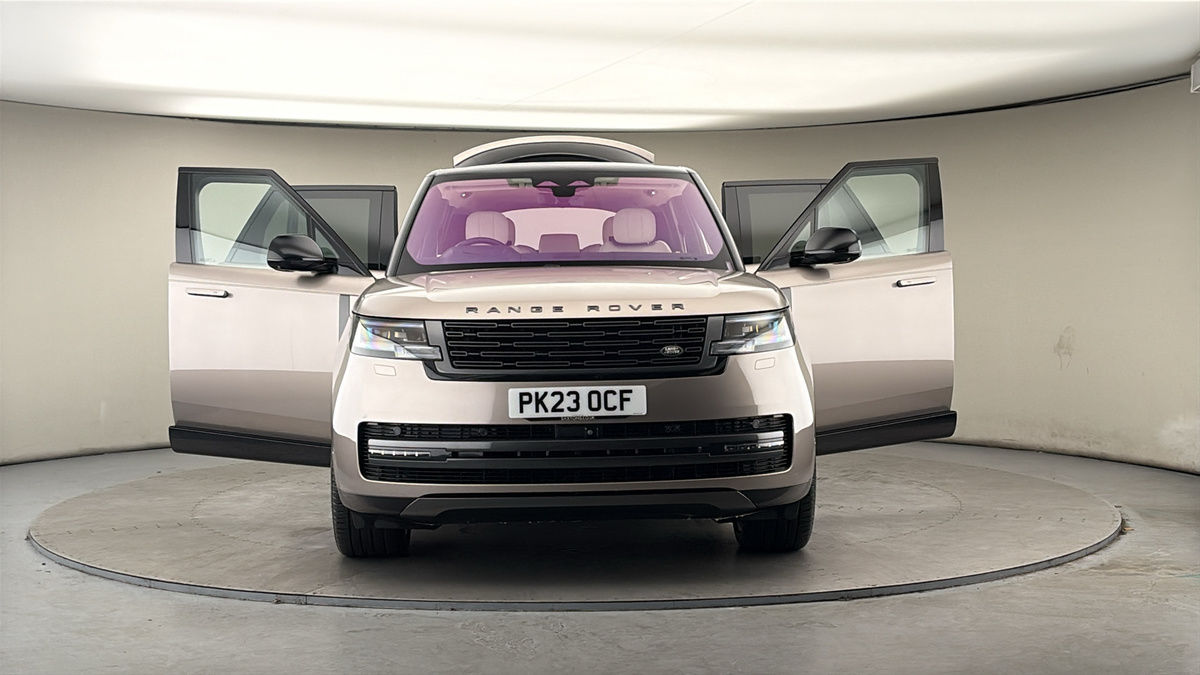 More views of Land Rover Range Rover