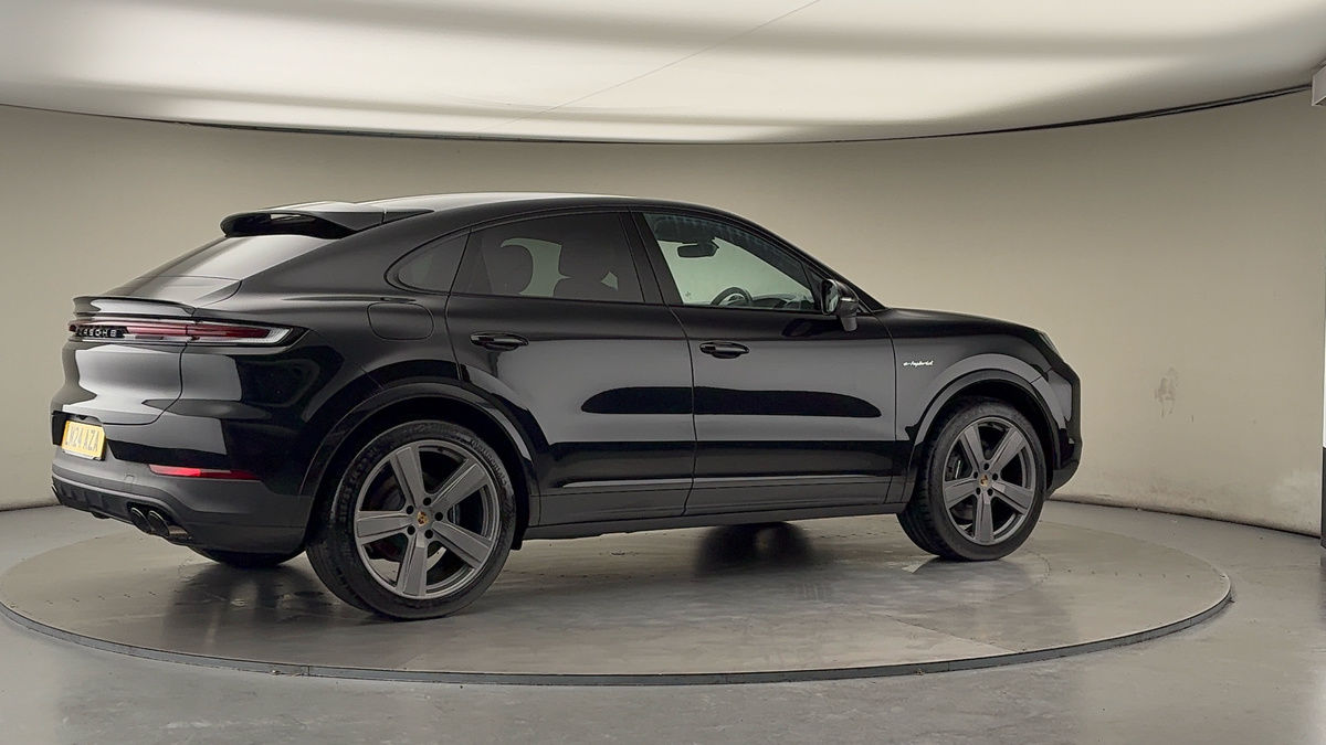 More views of Porsche Cayenne