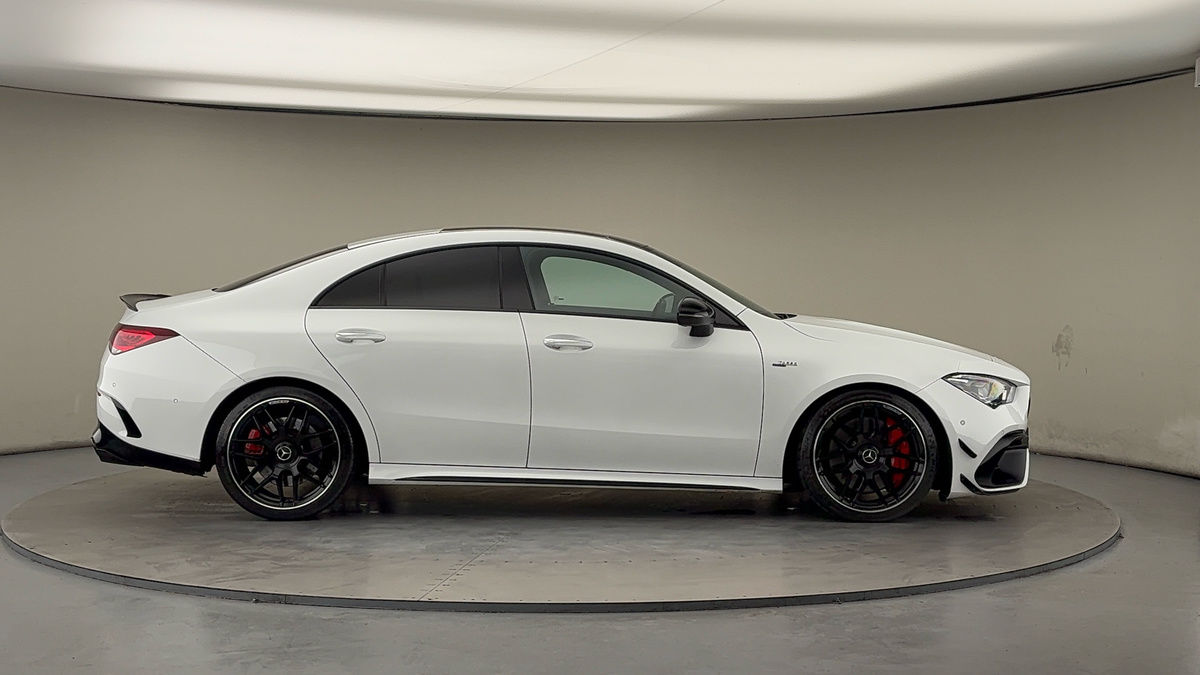 Mercedes-Benz CLA Image 16