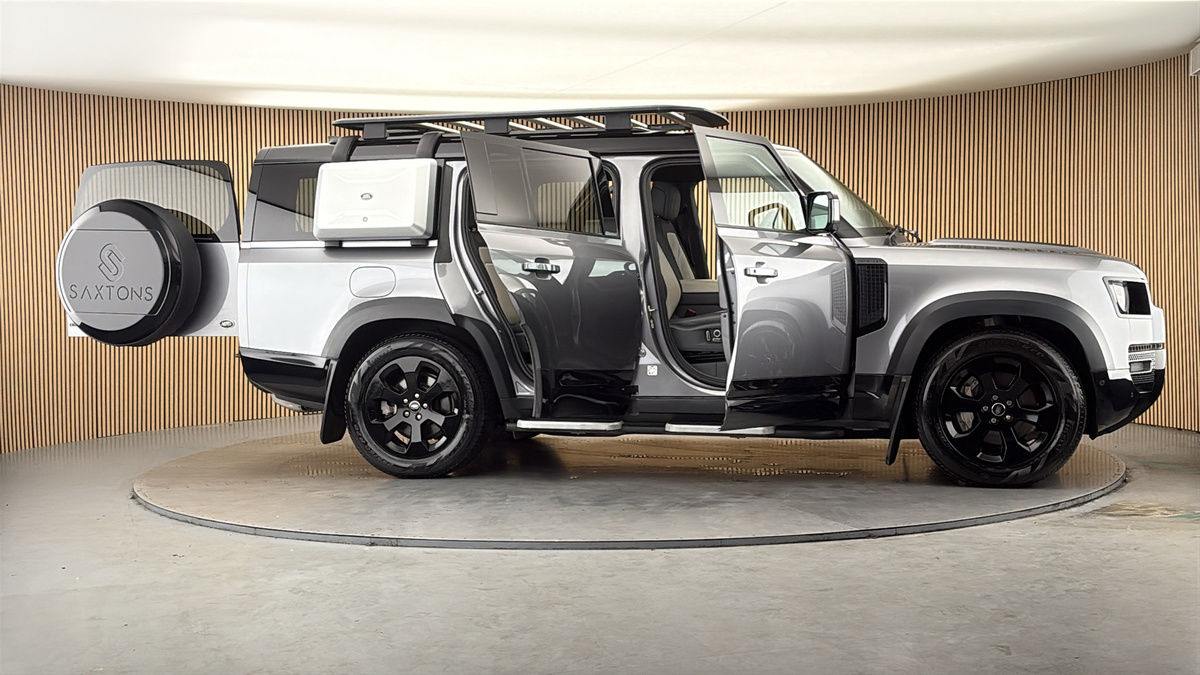 More views of Land Rover Defender 130