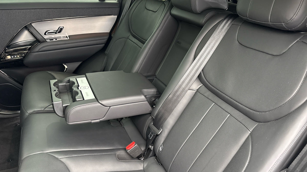 Land Rover Range Rover Sport Urban Image 9