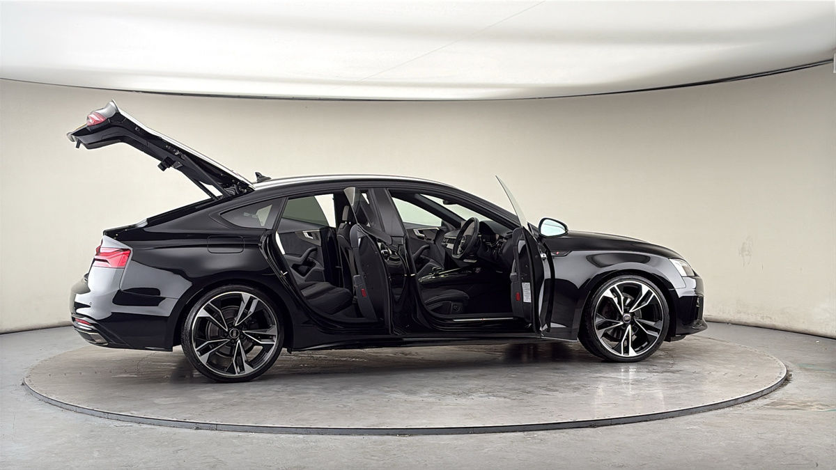 More views of Audi A5