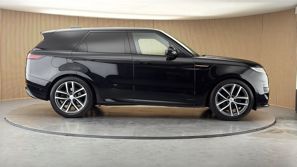 Land Rover Range Rover Sport Image 16