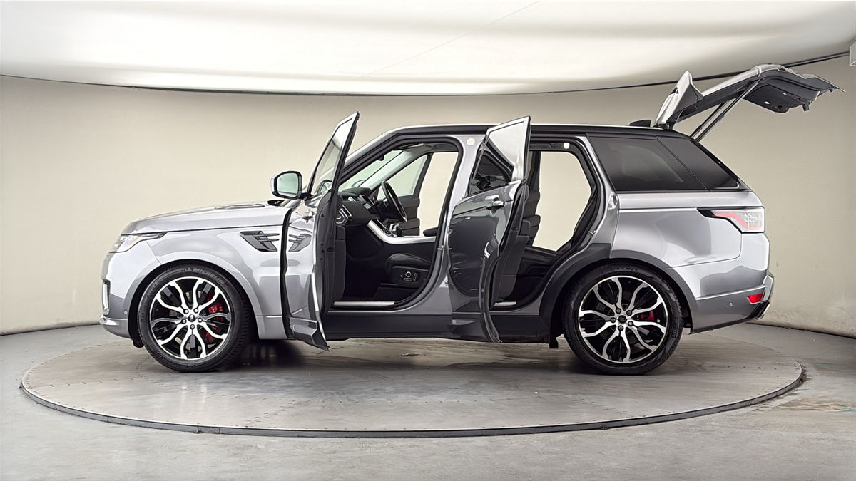 More views of Land Rover Range Rover Sport