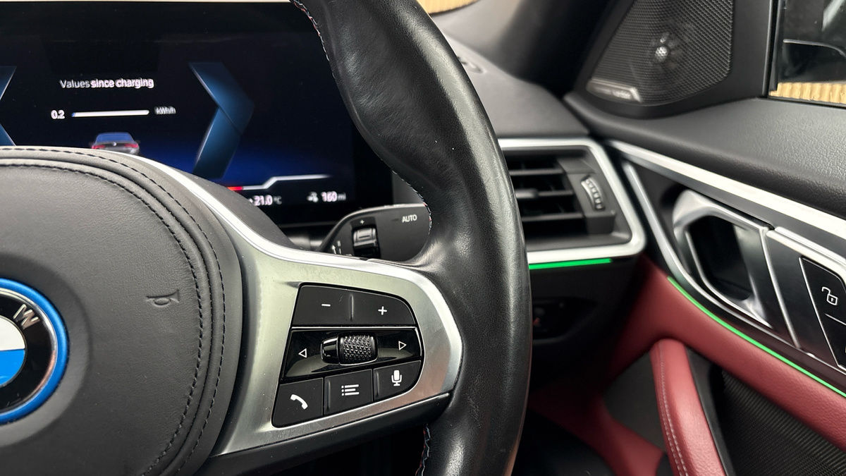 BMW i4 Image 15