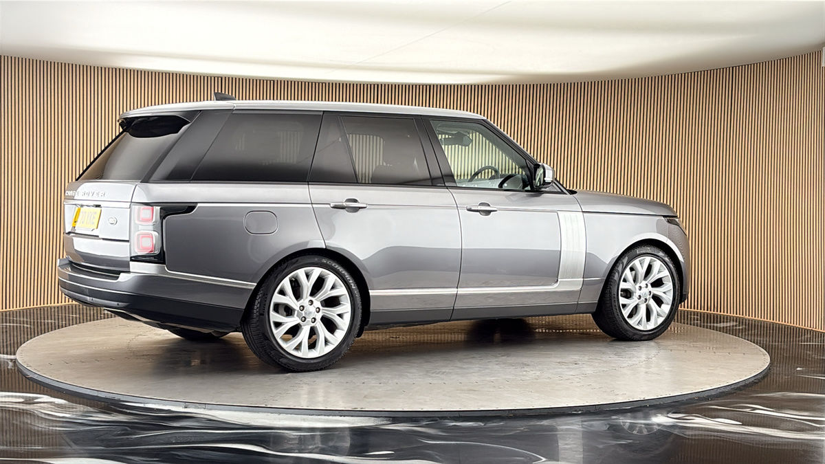 More views of Land Rover Range Rover