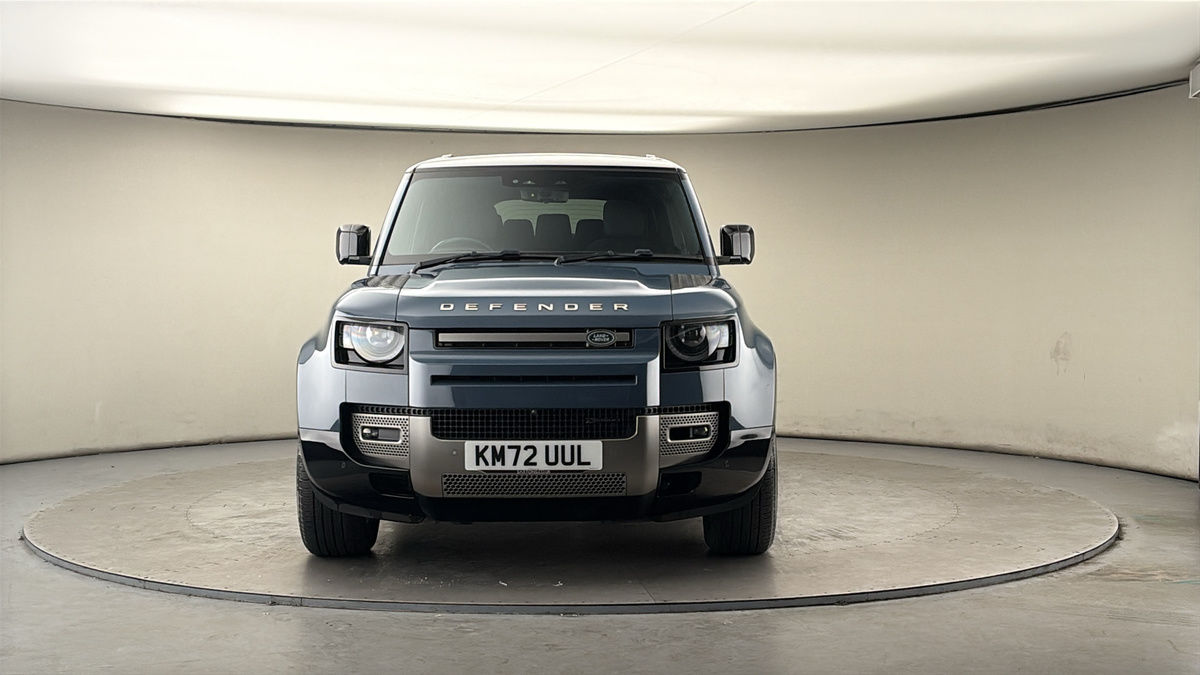 Land Rover Defender 110 Image 3