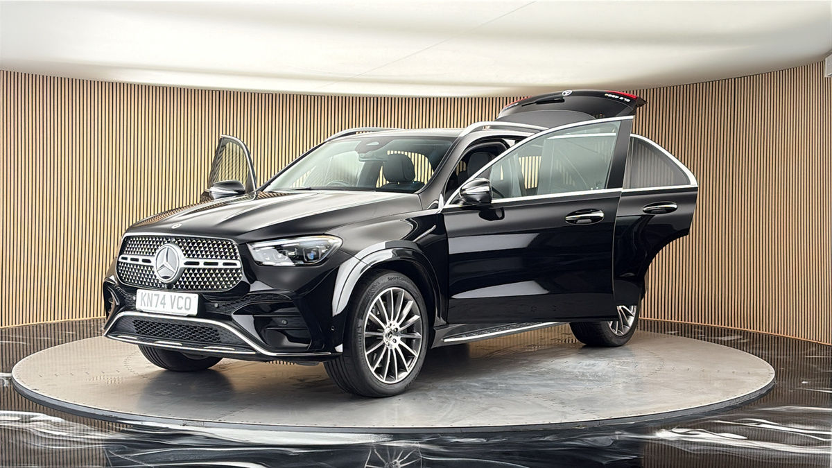 More views of Mercedes-Benz GLE