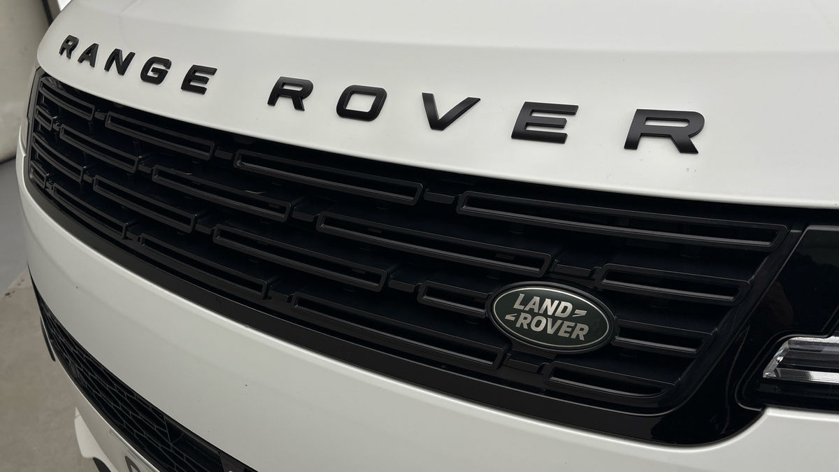 Land Rover Range Rover Sport Image 24