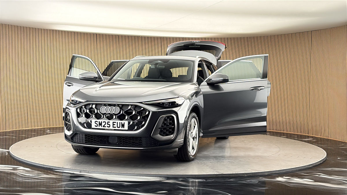 More views of Audi Q5