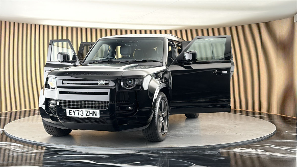 More views of Land Rover Defender 130