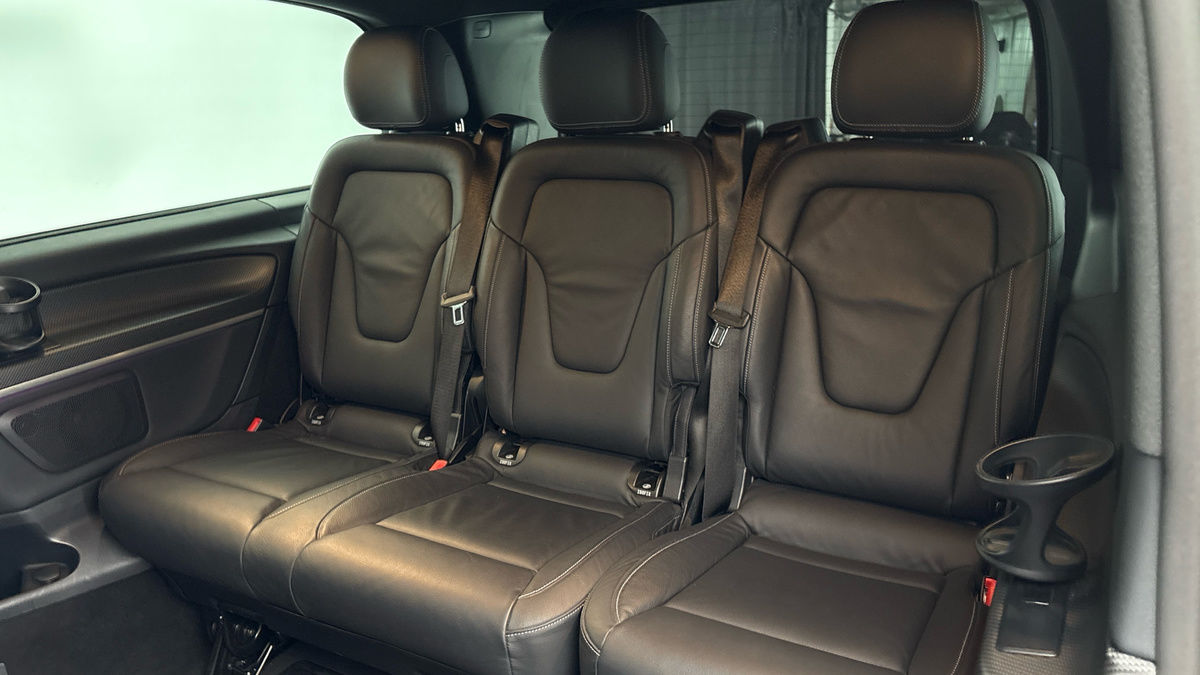 Mercedes-Benz V Class Image 8
