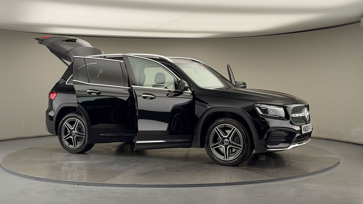 More views of Mercedes-Benz GLB