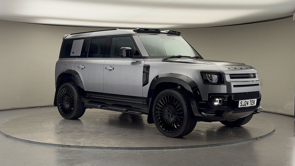 More views of Land Rover Defender 110