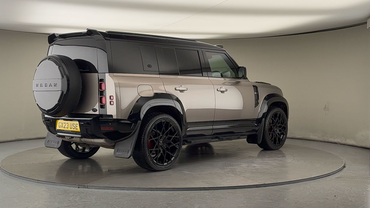 Land Rover Defender 110 Urban Image 21