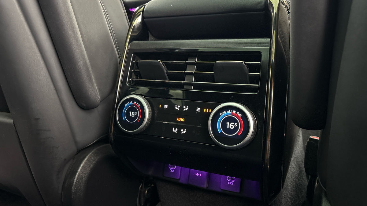 Land Rover Range Rover Sport Image 28