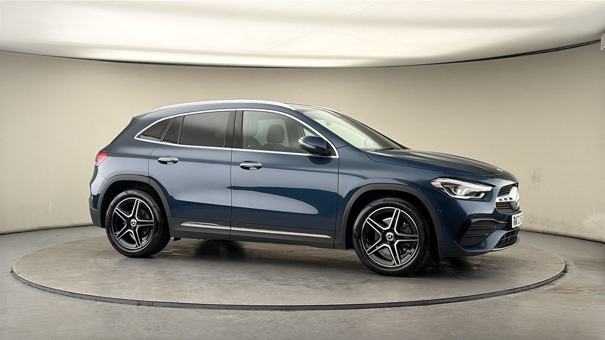 More views of Mercedes-Benz GLA