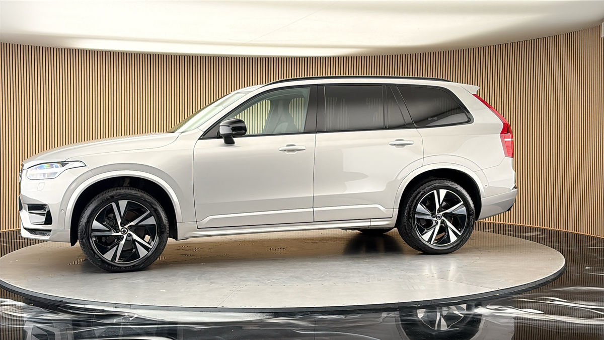 More views of Volvo XC90