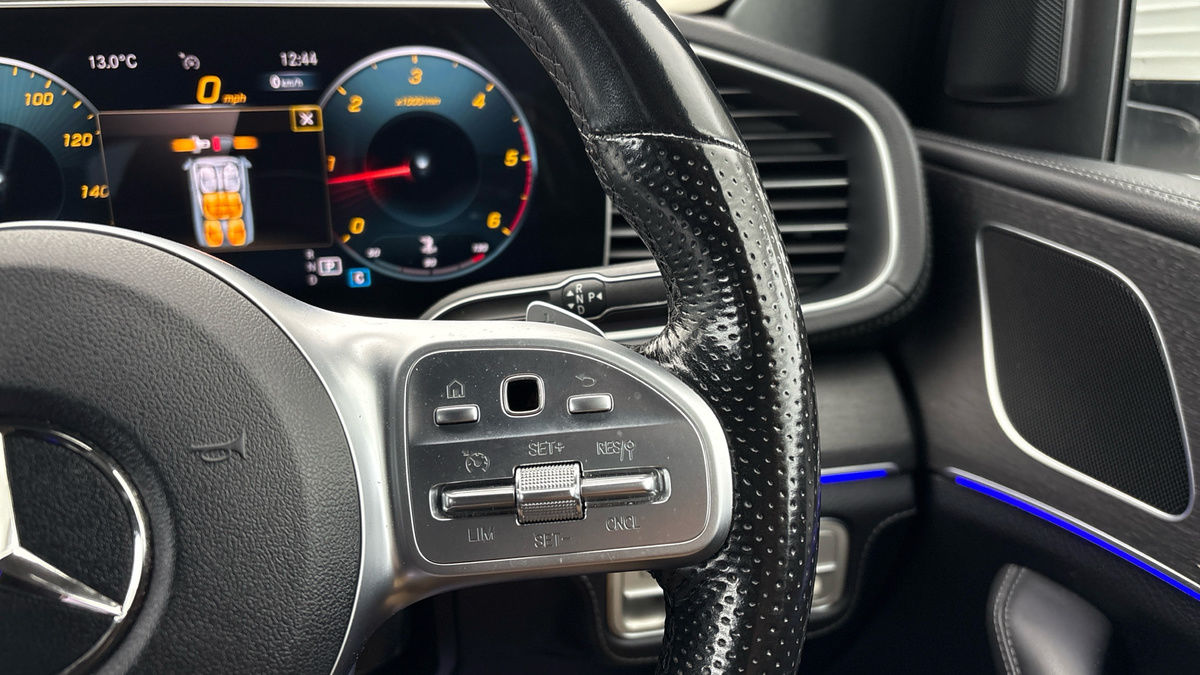 Mercedes-Benz GLE Image 14