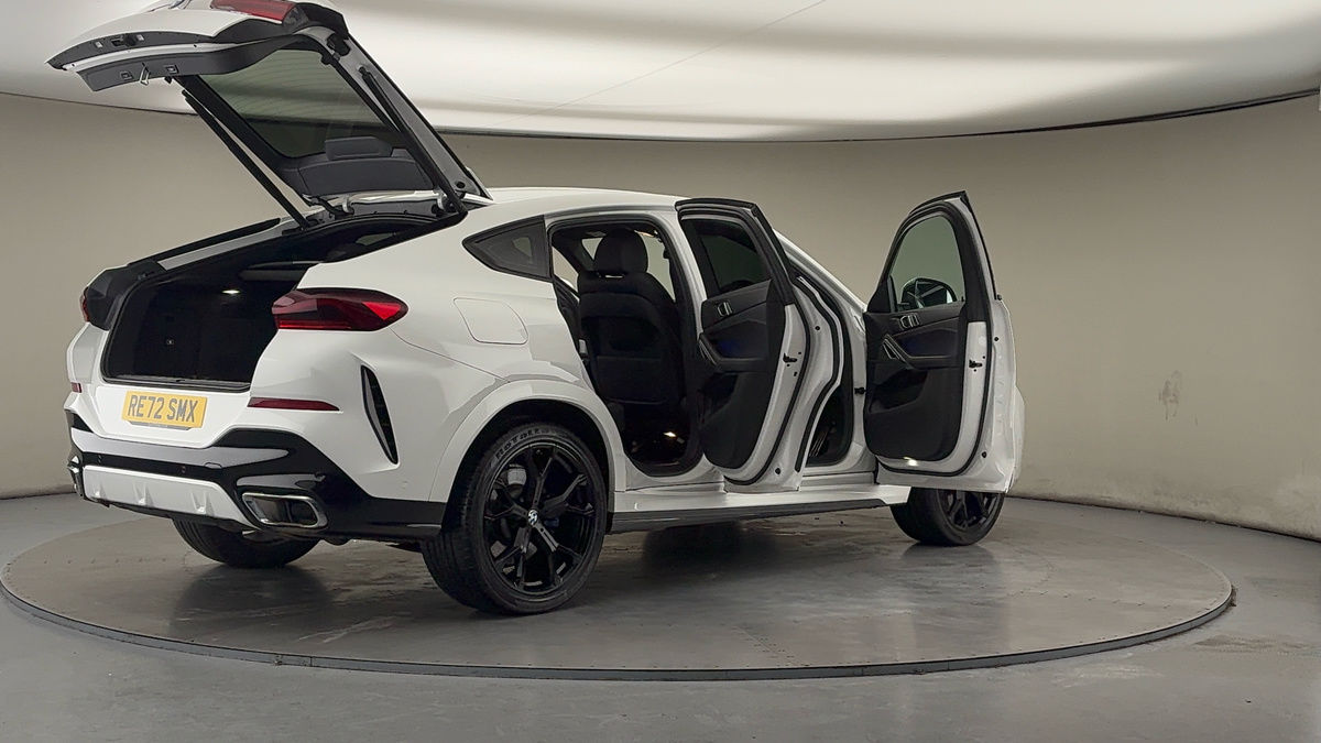 More views of BMW X6