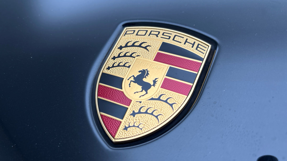 Porsche Cayenne Image 24