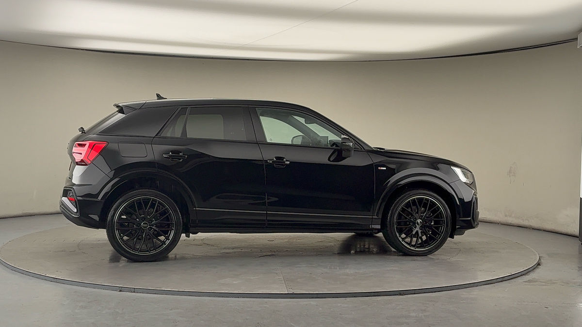 More views of Audi Q2