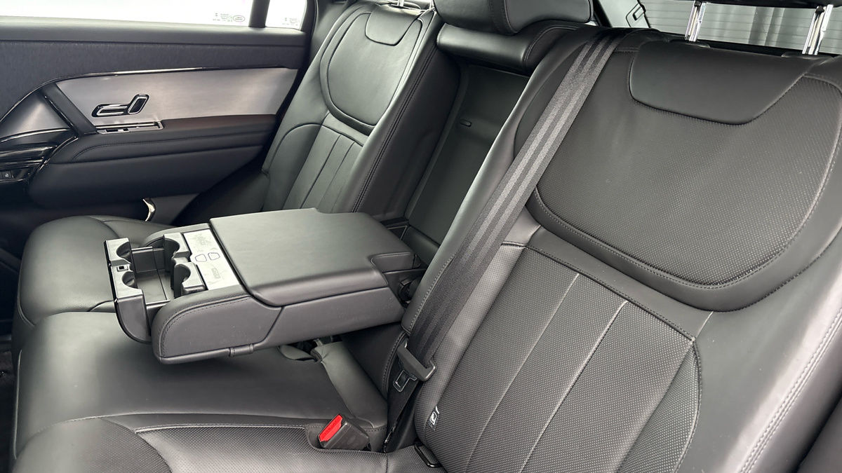 Land Rover Range Rover Sport Image 9