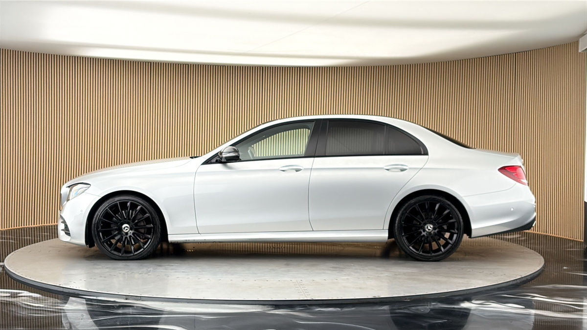 Mercedes-Benz E Class Image 15