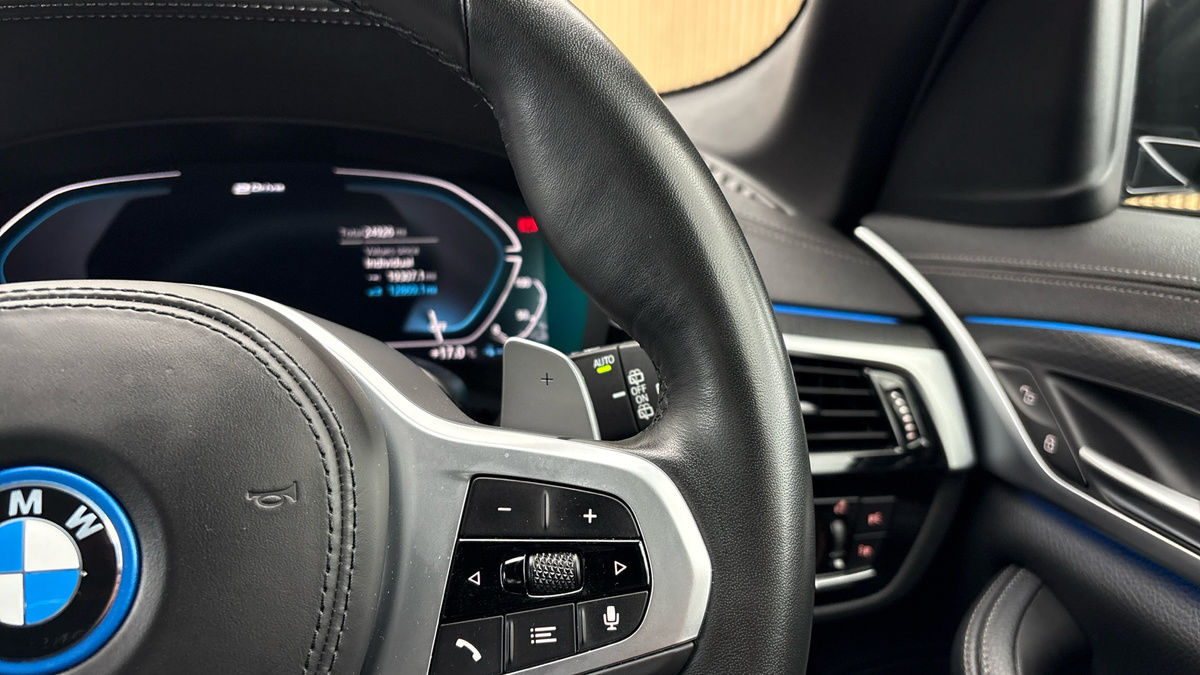 BMW 5 Series Image 14