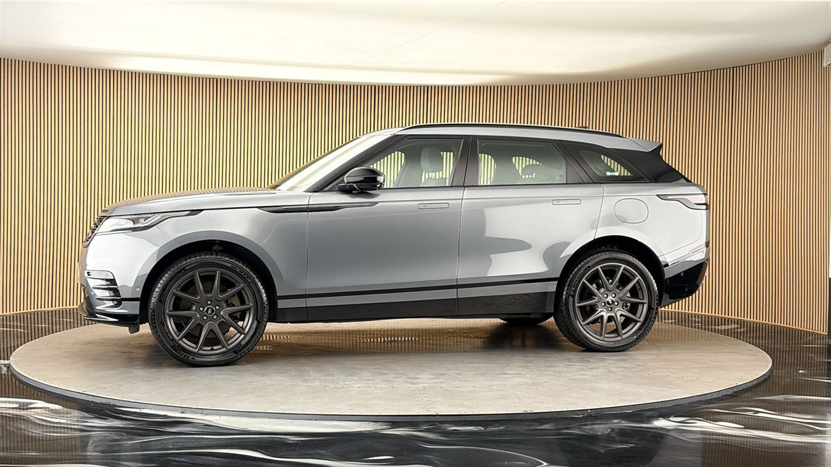 More views of Land Rover Range Rover Velar