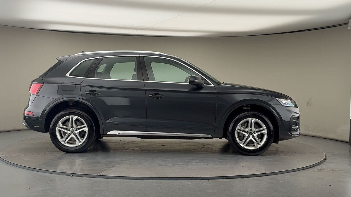 Audi Q5 Image 16