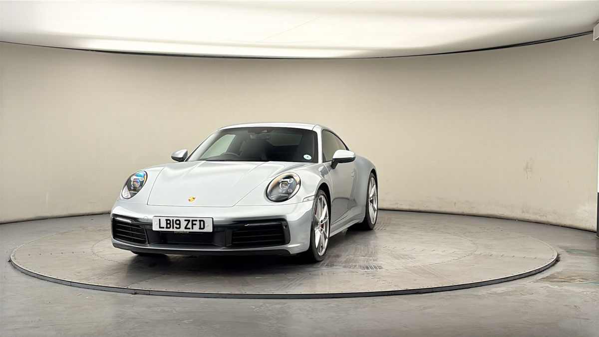 More views of Porsche 911