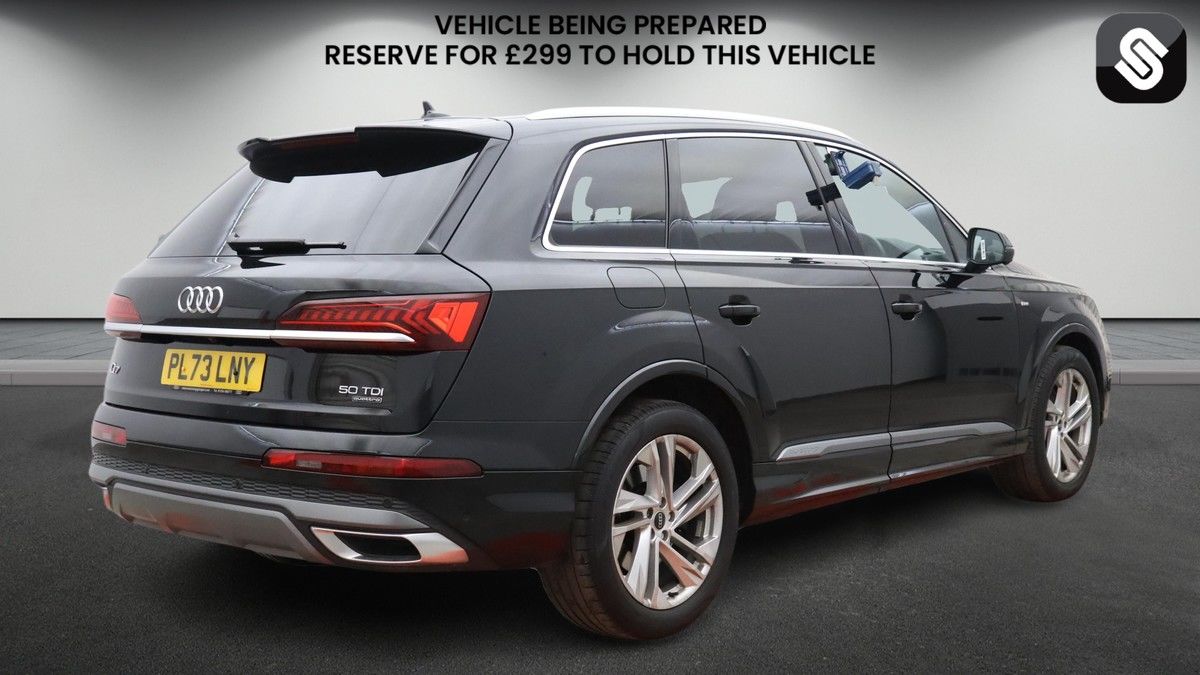 Audi Q7 Image 4