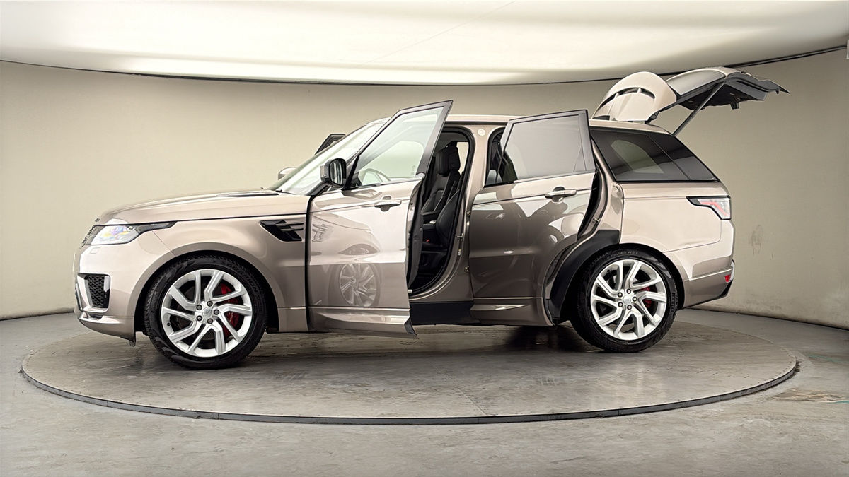 More views of Land Rover Range Rover Sport